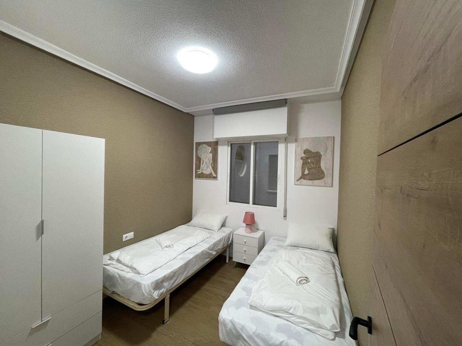 Ls18 By Zanis Apartment Torrevieja Bagian luar foto